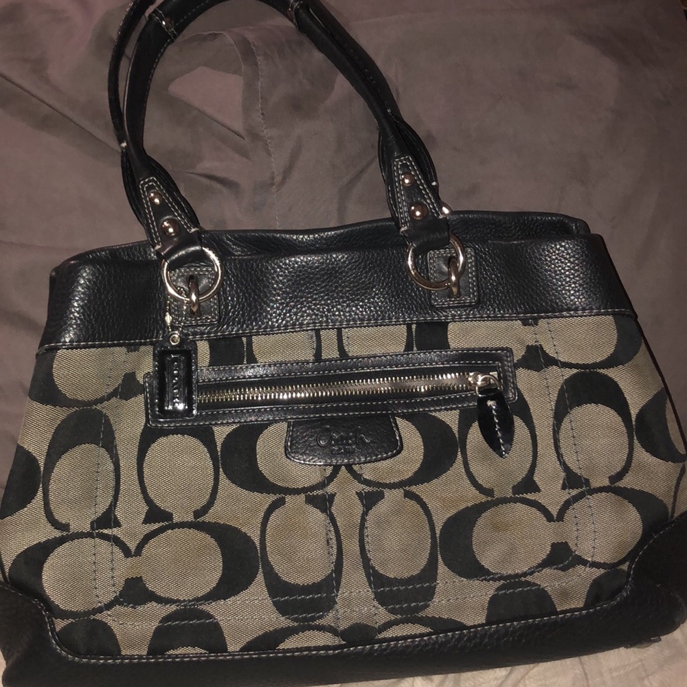 Medium coach bag